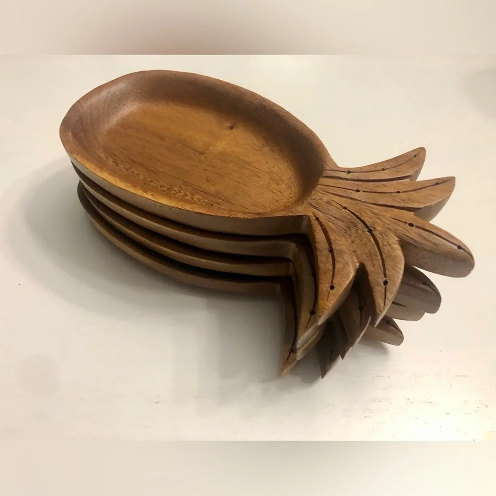 Set (4) of Vintage Hawaiian Monkey Pod wood Pineapple Bowls - Picture 4 of 4